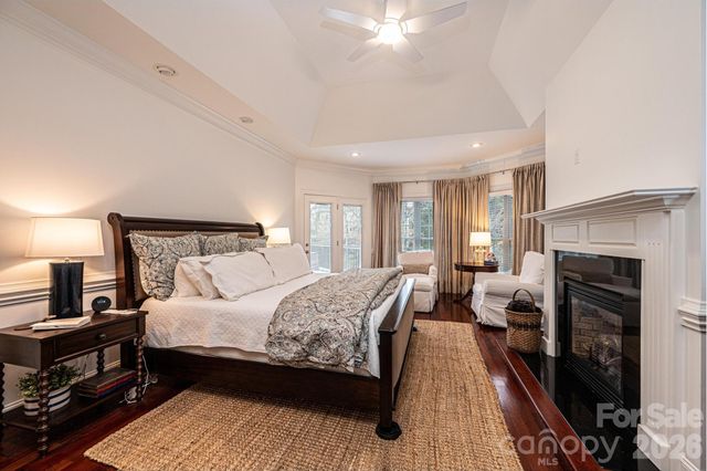 4137 2nd Street NW, Hickory, NC 28601