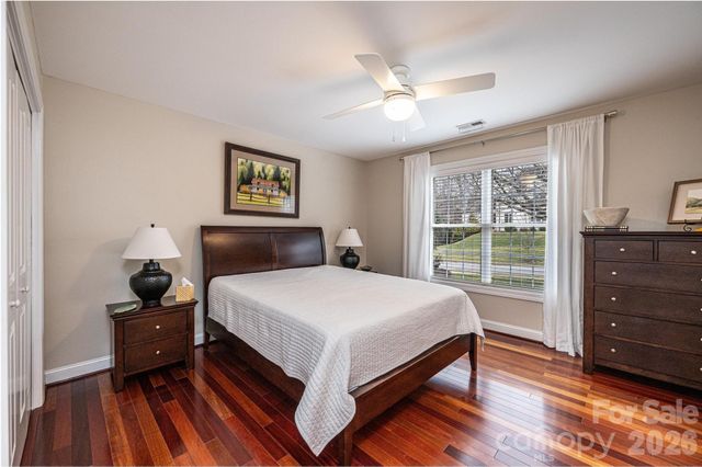 4137 2nd Street NW, Hickory, NC 28601