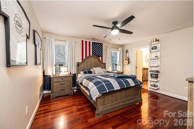 4137 2nd Street NW, Hickory, NC 28601