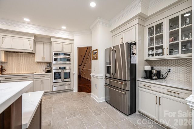 4137 2nd Street NW, Hickory, NC 28601