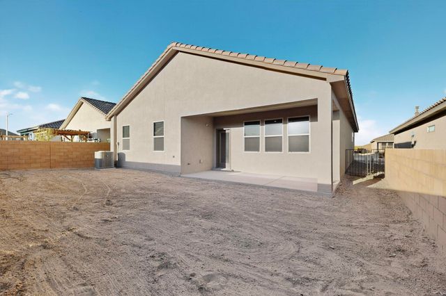 1933 Tesoro Loop NW, Los Lunas, NM 87031