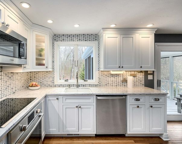 15 Southville Road, Southborough, MA 01772