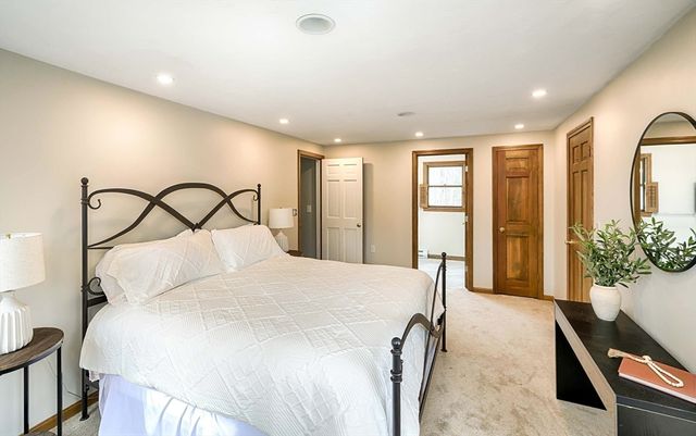 15 Southville Road, Southborough, MA 01772