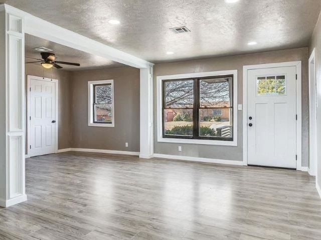 435 NW 53rd St, Lawton, OK 73505