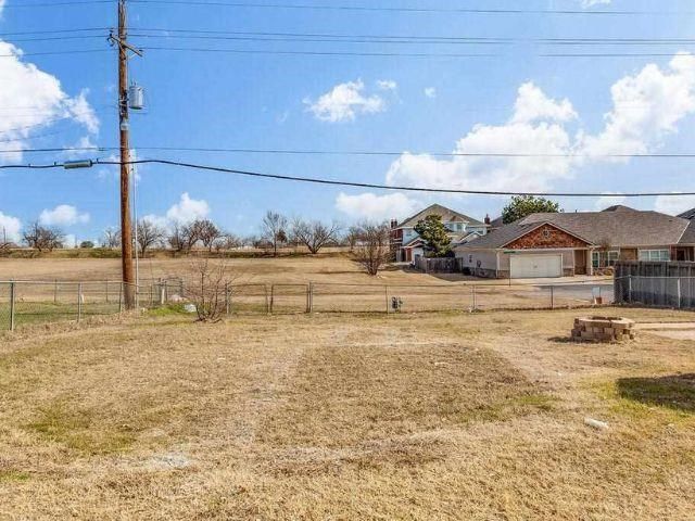 435 NW 53rd St, Lawton, OK 73505