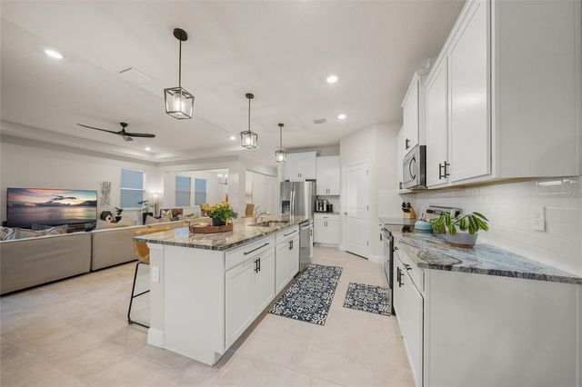 17571 CANTARINA COVE, Bradenton, FL 34211