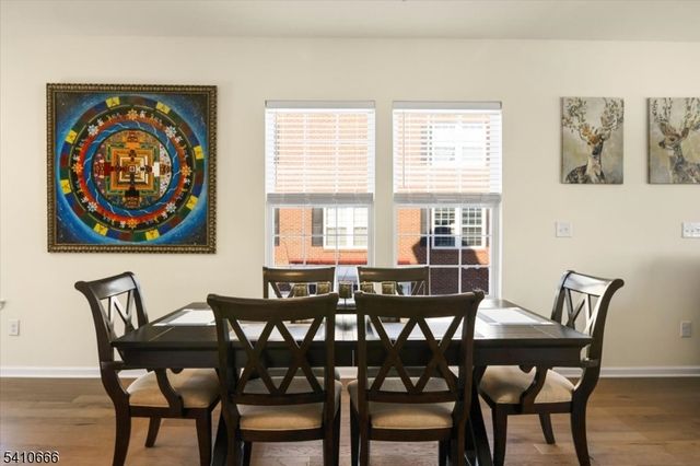 55 Landmark Ln, Fair Lawn Boro, NJ 07410