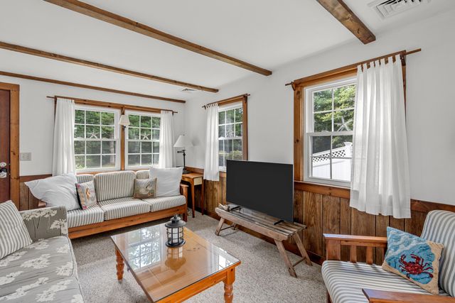 248 Poponessett Rd Road, Cotuit, MA 02635