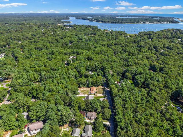 248 Poponessett Rd Road, Cotuit, MA 02635
