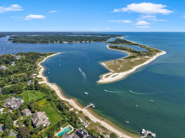 248 Poponessett Rd Road, Cotuit, MA 02635