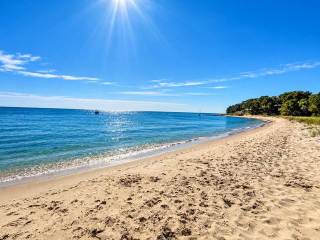 248 Poponessett Rd Road, Cotuit, MA 02635