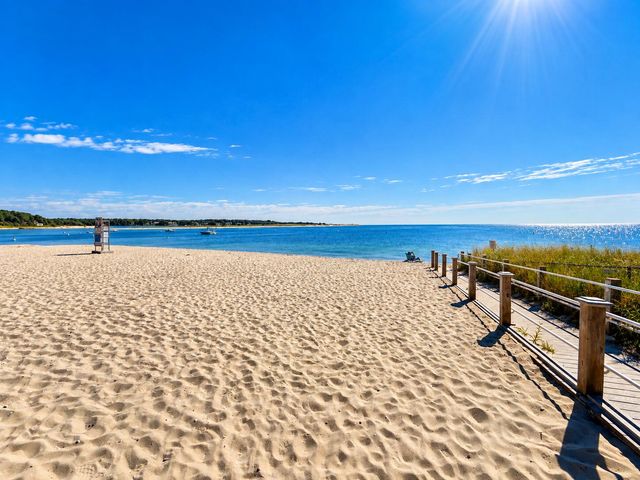 248 Poponessett Rd Road, Cotuit, MA 02635