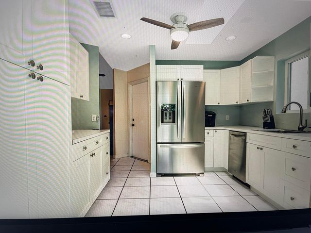 5856 Strawberry Lakes Circle, Lake Worth, FL 33463