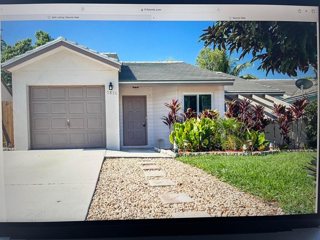 5856 Strawberry Lakes Circle, Lake Worth, FL 33463