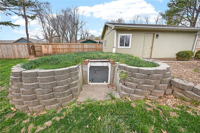 522 Lee Town Drive, Pea Ridge, AR 72751