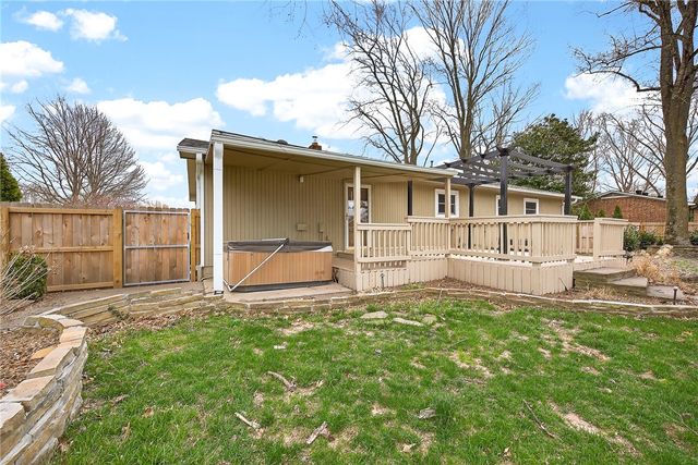 522 Lee Town Drive, Pea Ridge, AR 72751