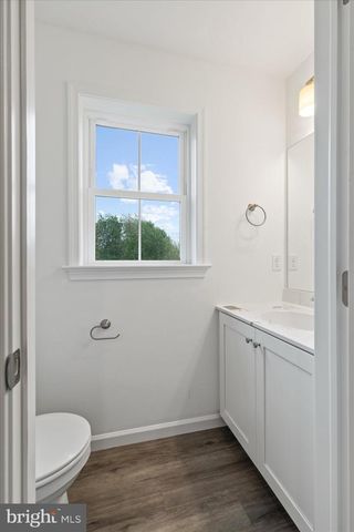 10 STREAM DR, Carlisle, PA 17013