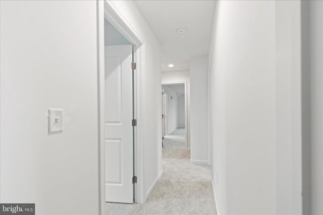 10 STREAM DR, Carlisle, PA 17013