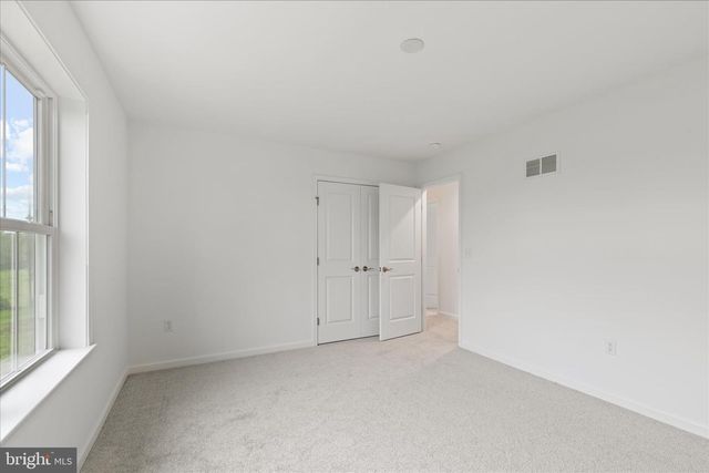 10 STREAM DR, Carlisle, PA 17013