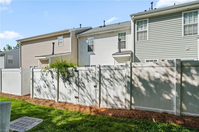3877 Hickswood Creek Drive, High Point, NC 27265
