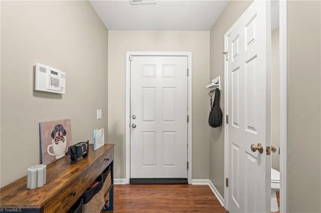 3877 Hickswood Creek Drive, High Point, NC 27265