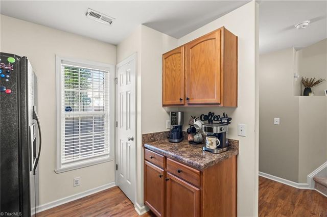 3877 Hickswood Creek Drive, High Point, NC 27265