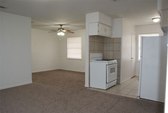 310 Bryan Street, Weatherford, TX 76086