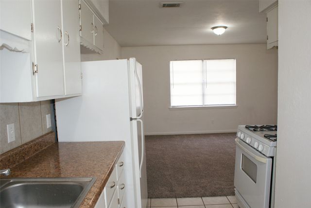 310 Bryan Street, Weatherford, TX 76086