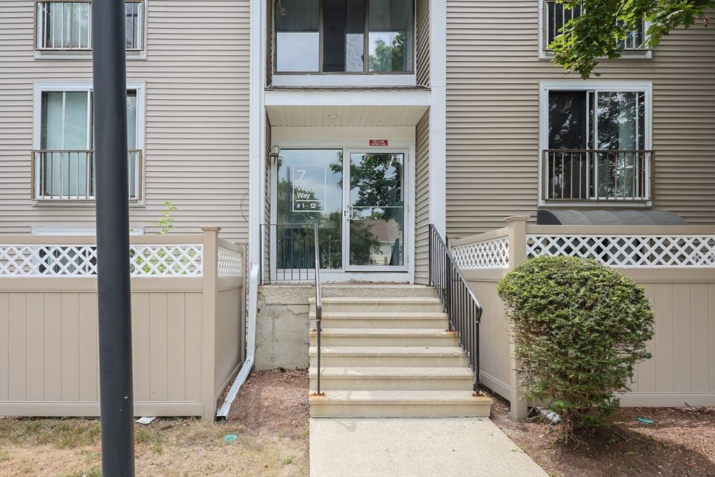 7 Village Way 4, Natick, MA 01760