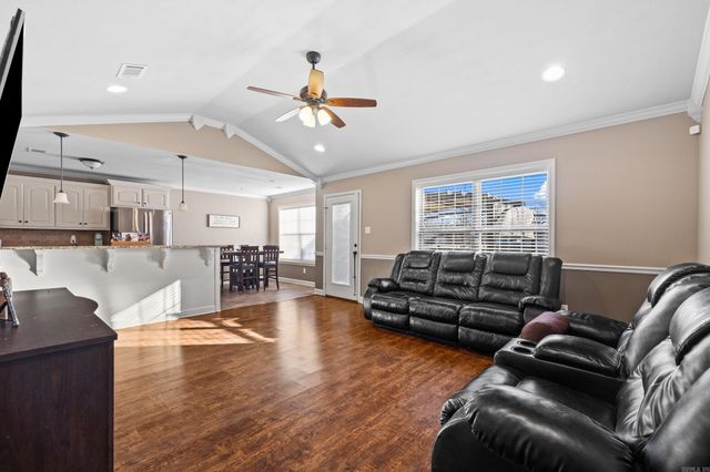 255 Bobwhite Trail, Lonoke, AR 72086