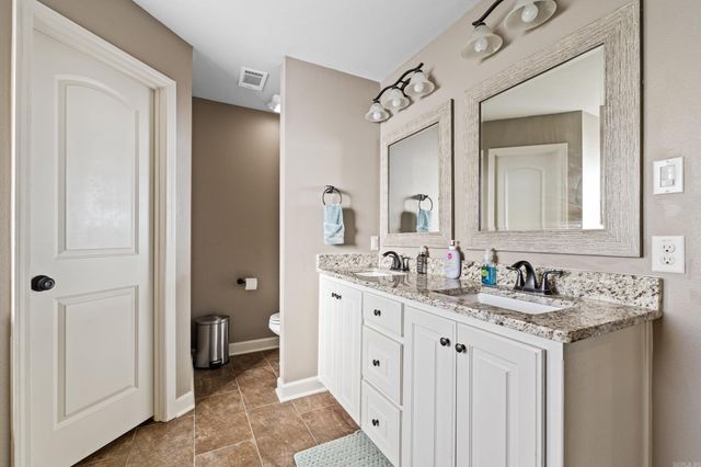 255 Bobwhite Trail, Lonoke, AR 72086