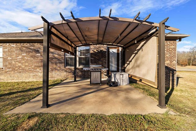 255 Bobwhite Trail, Lonoke, AR 72086