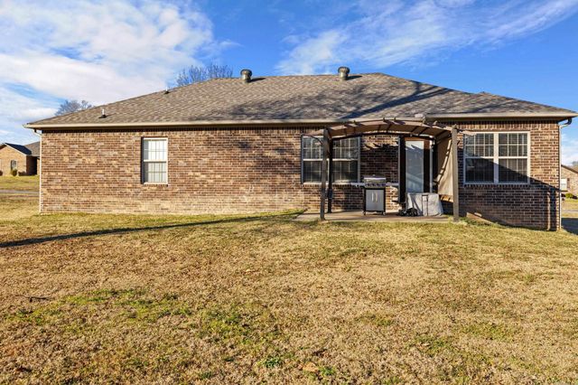 255 Bobwhite Trail, Lonoke, AR 72086