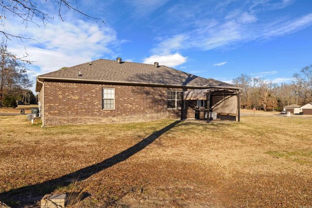 255 Bobwhite Trail, Lonoke, AR 72086