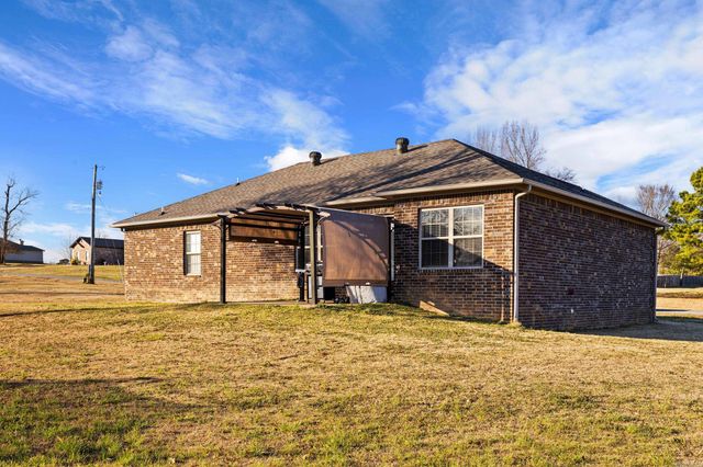 255 Bobwhite Trail, Lonoke, AR 72086