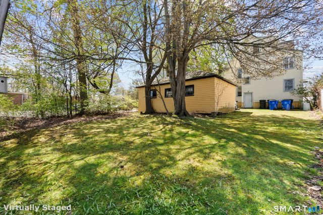 86 Oakwood Avenue, West Hartford, CT 06119