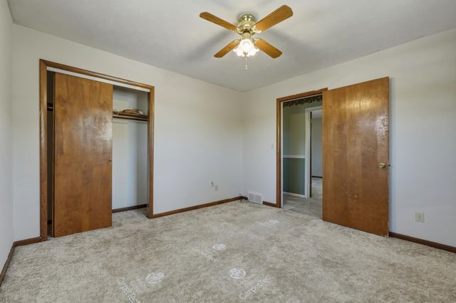 44 May Road, Huntington, WV 25704