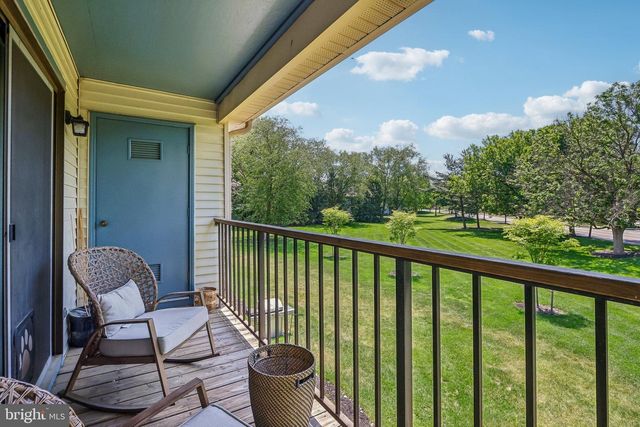 14 WYNDHAM PL, Robbinsville, NJ 08691