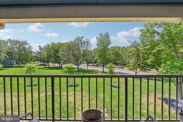 14 WYNDHAM PL, Robbinsville, NJ 08691