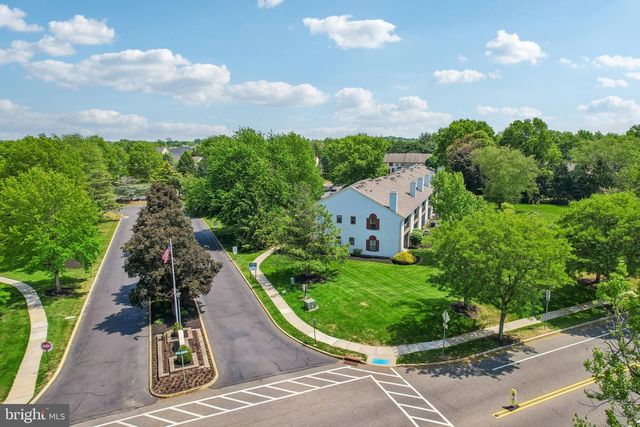 14 WYNDHAM PL, Robbinsville, NJ 08691