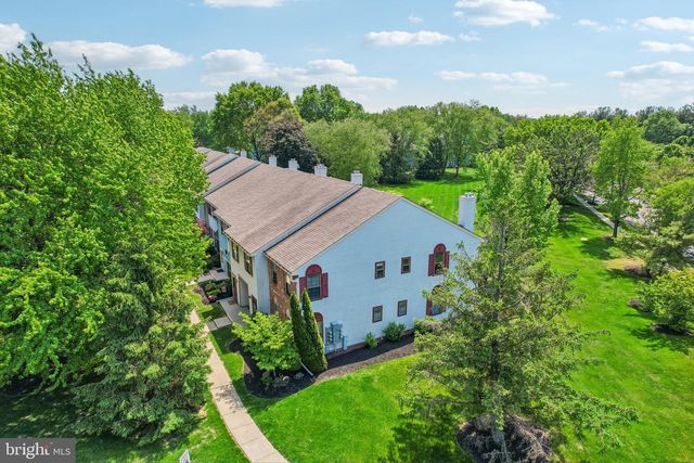 14 WYNDHAM PL, Robbinsville, NJ 08691