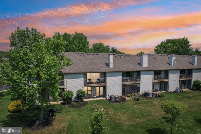 14 WYNDHAM PL, Robbinsville, NJ 08691