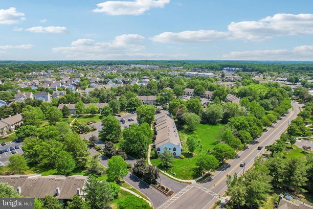 14 WYNDHAM PL, Robbinsville, NJ 08691