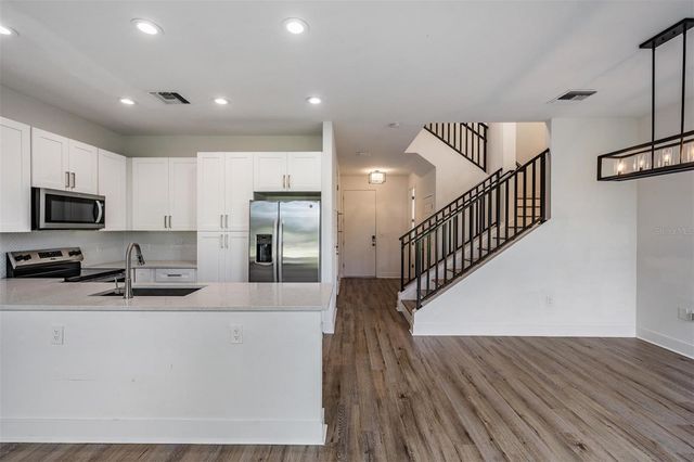 8709 PALM RANCHES PLACE, Tampa, FL 33614