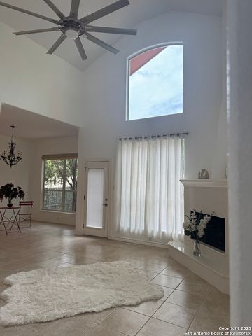 18906 Las Vistas, San Antonio, TX 78258