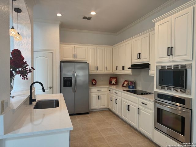 18906 Las Vistas, San Antonio, TX 78258