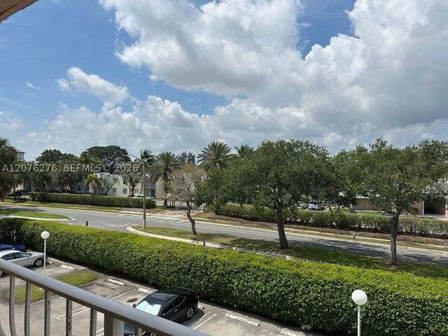 500 Executive Center Dr 3A, West Palm Beach, FL 33401