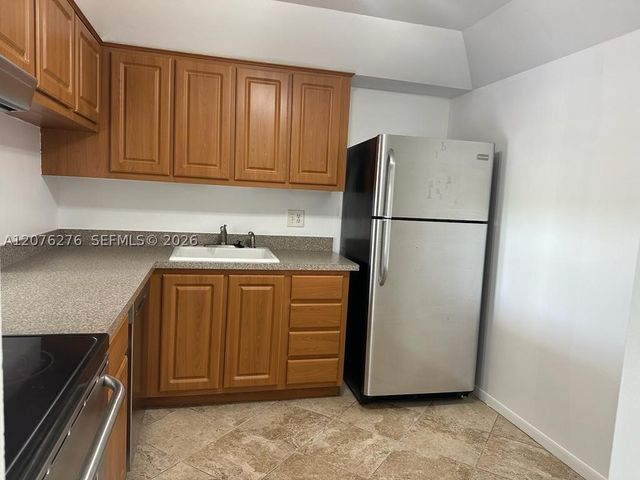 500 Executive Center Dr 3A, West Palm Beach, FL 33401