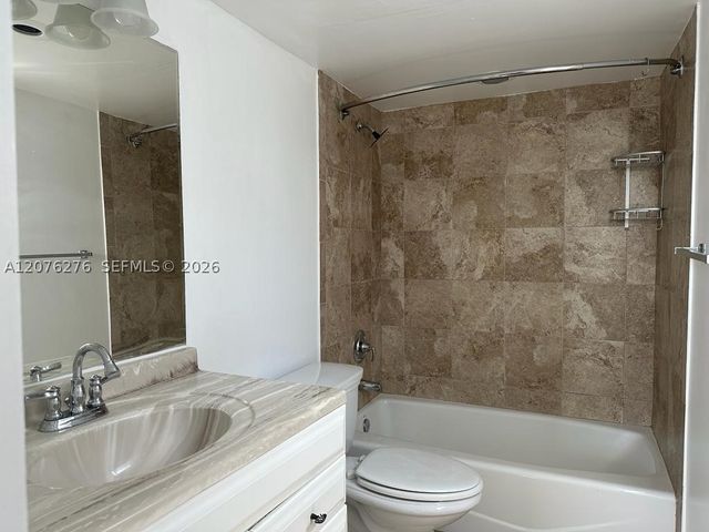 500 Executive Center Dr 3A, West Palm Beach, FL 33401