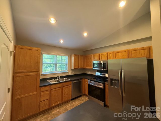7333 Michaels Landing Drive, Charlotte, NC 28262